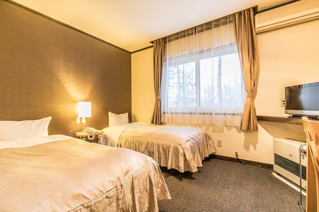 Petit Hotel Enchante Hakuba Esterno foto
