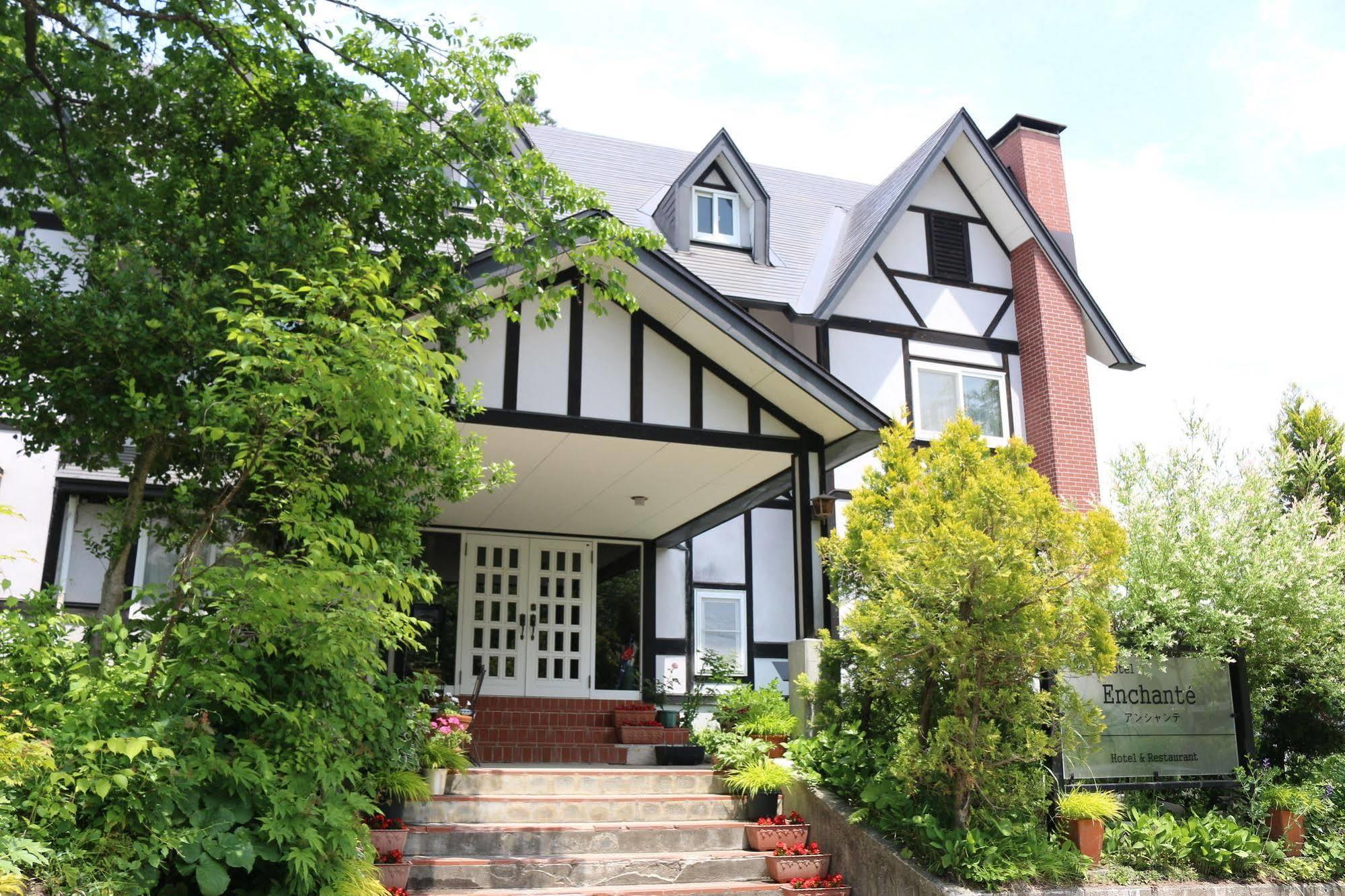 Petit Hotel Enchante Hakuba Esterno foto